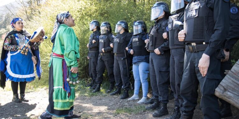 Condenaron a prisión en suspenso a seis integrantes de la comunidad mapuche Lafken Winkul Mapu
