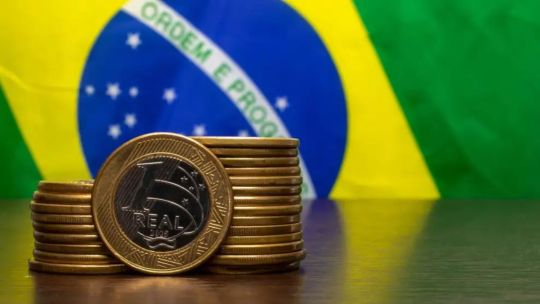 A cuánto cerró el real blue hoy, martes 10 de junio de 2025