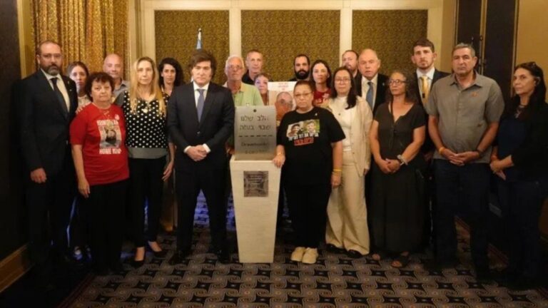 Javier Milei se reunió en Israel con familiares de argentinos secuestrados por Hamás