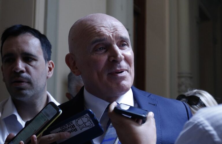 Echaron a Espert de la UCA por decir que Florencia Kirchner es «hija de una gran puta»