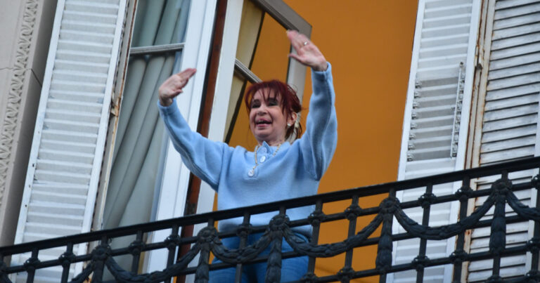 La Justicia rechazó el pedido de Cristina Kirchner para recibir visitas sin restricciones