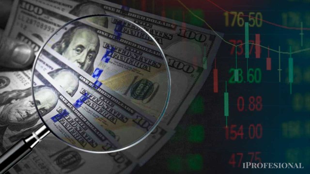 Nuevo precio del dólar que prevén 40 bancos y consultoras tras duro resultado electoral para Milei