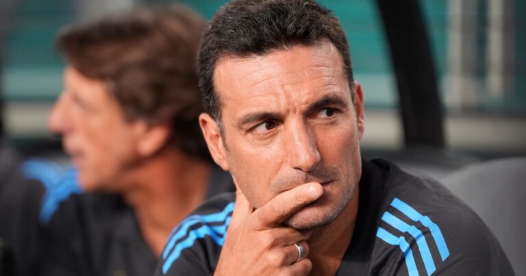 Lo llamó Scaloni y entró en sequía: el curioso cambio de racha de un delantero de la Selección Argentina