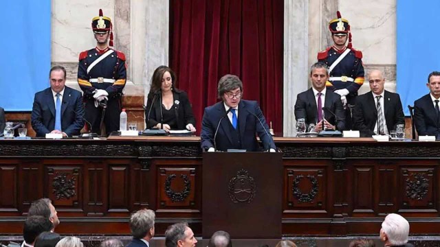 Frases de Milei en el Congreso: elogios a sus ministros y fuertes críticas al kirchnerismo