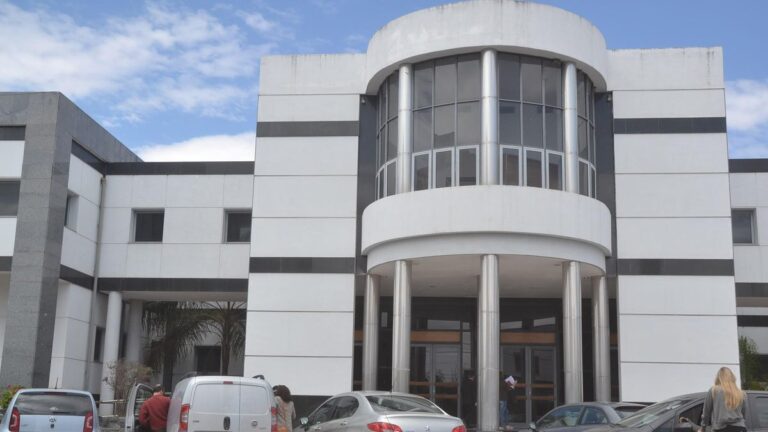 Córdoba: un hombre se enfrentó a un ladrón para evitar un robo en su casa  y murió de un paro cardíaco